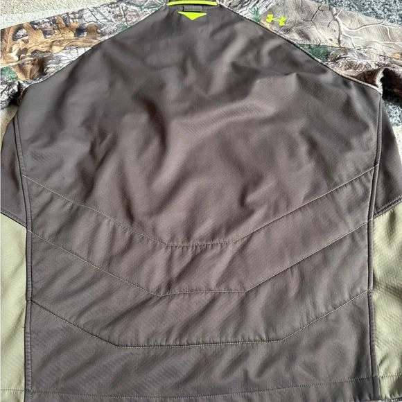 Under Armour Men’s ColdGear Scent Control Barrier Camouflage Hoodie - 2XL - Picture 11 of 12